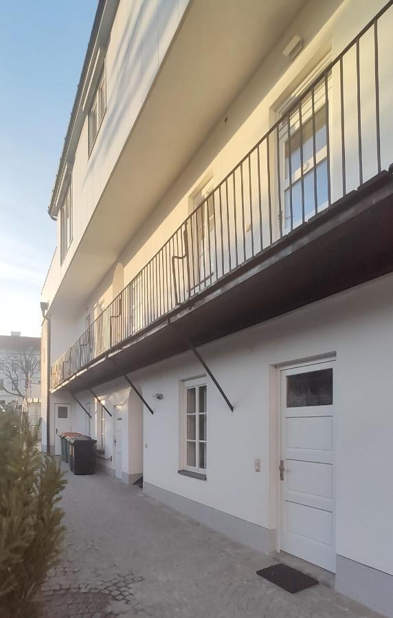 Gemuetliche Zweiraumwohnung In Ruhelage Вена Экстерьер фото